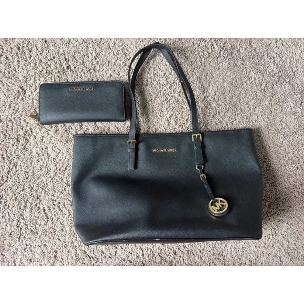 Michael Kors Jet Set Black Saffiano Tote Bag + Matching Zip Wallet Gold Hardware